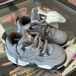 Retro grey 4s toddler